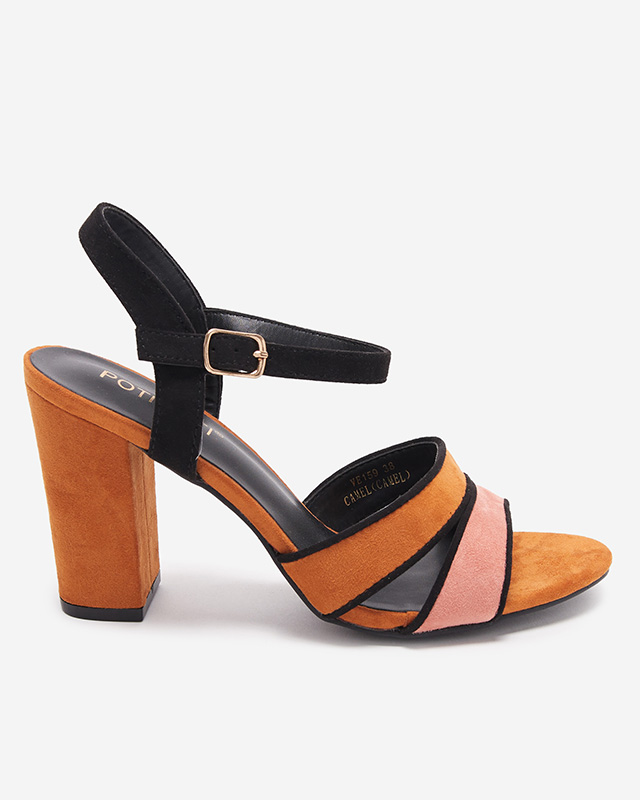 OUTLET Sandale de dama de culoarea camila pe un post Hromm- Incaltaminte