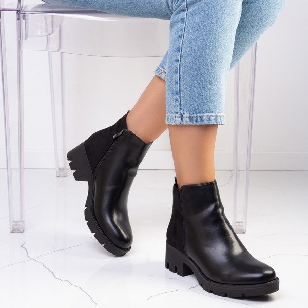 Cizme plate negre Aprilia - Încălțăminte