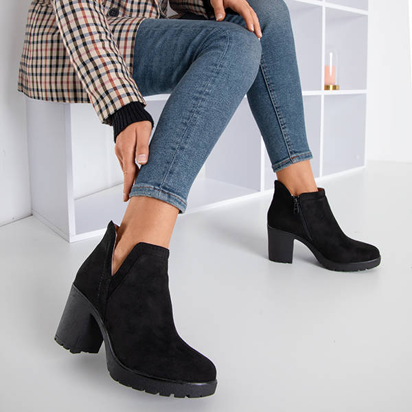 Cizme negre pentru femei pe postul Licha - Încălțăminte