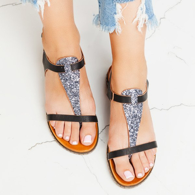 Czarne sandały a'la japonki z brokatową ozdobą Finecia - Obuwie