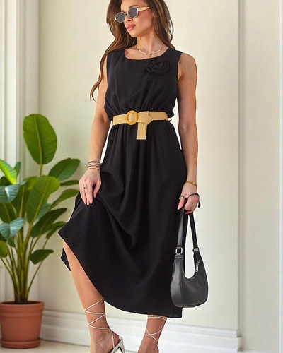 Rochie midi pentru femei Royalfashion cu bretele, având un decolteu rotund cu o floare decorativă