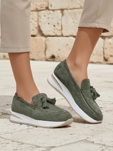 verde închis