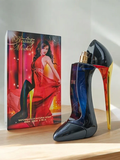 Model de frumusețe - apă de parfum 800ml