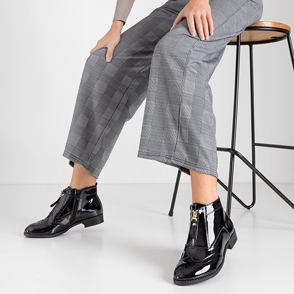 Încălțăminte lăcuită neagră Sarande - încălțăminte