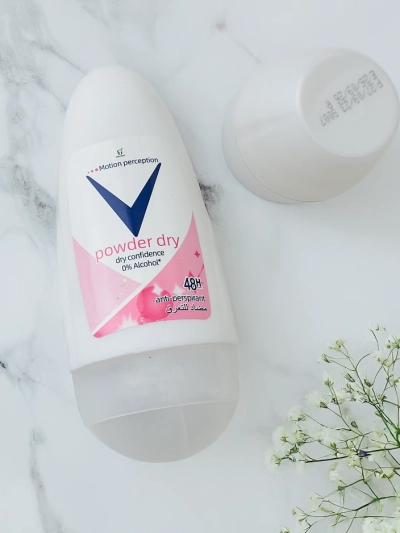 Deodorant-antiperspirant pentru femei Roll-On 50 ml