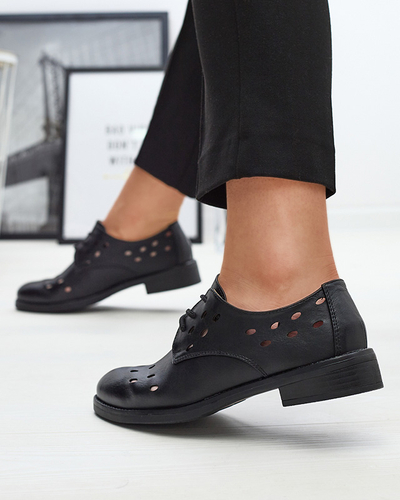 Pantofi de damă cu șiret din piele ecologică traforată, de culoare neagră Selofso- Footwear