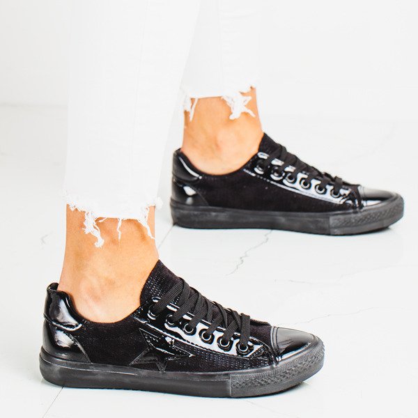 Czarne trampki z gwiazdką Christine - Obuwie