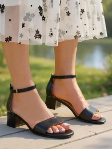 negru || inny kolor
