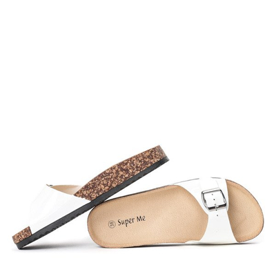 Białe lakowane klapki na korkowej podeszwie Domita - Obuwie