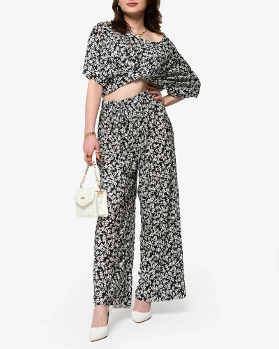 Set floral plisat negru de damă - Îmbrăcăminte