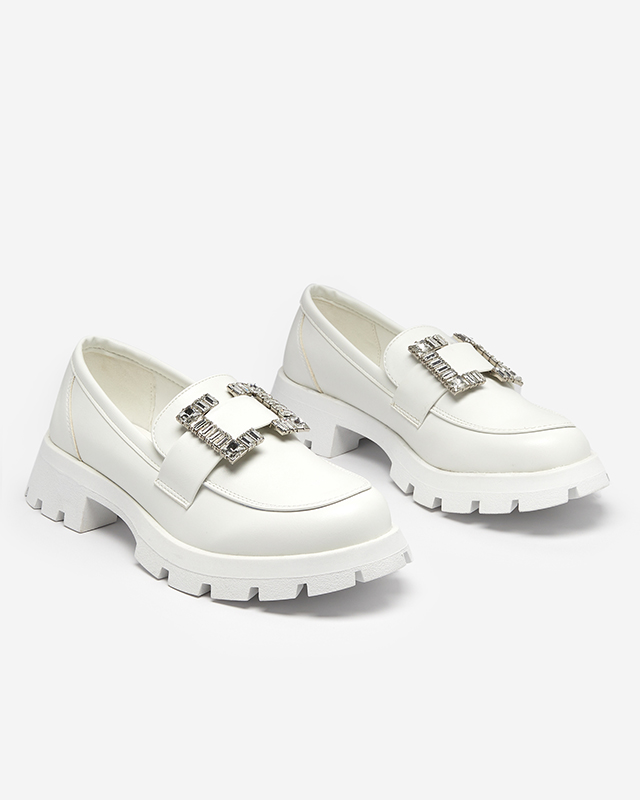 OUTLET Pantofi dama alb mat cu catarama argintie Vusito - Incaltaminte