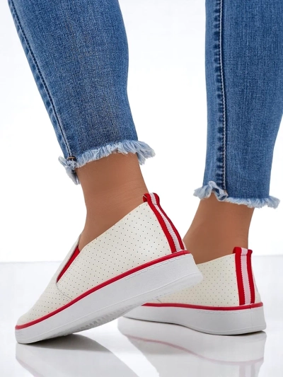 Royalfashion Pantofi slip-on perforați pentru femei Kassias