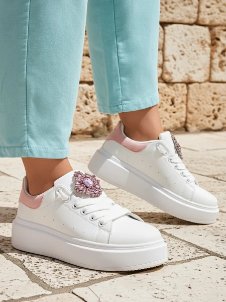 Sneakers de damă Hypatia Bianco din piele ecologică cu ornament și accent roz