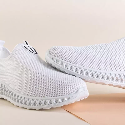 OUTLET Pantofi sport alunecați albi Bruna - Încălțăminte