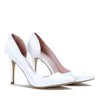 OUTLET Tocuri înalte albe cu tăietură Musa - Încălțăminte