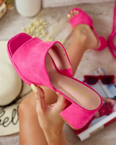 Royalfashion Flip-flops pentru femei pe un post Opetikas