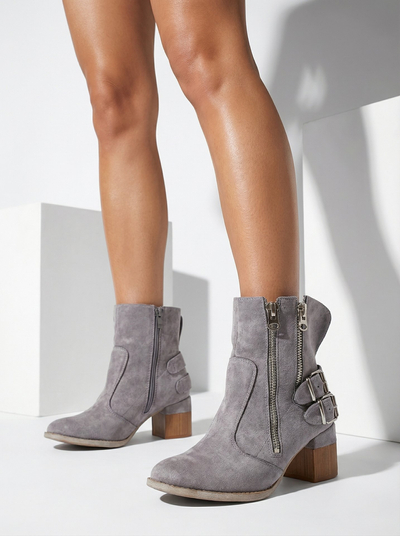 Royalfashion Cizme cu toc decorate Zerta