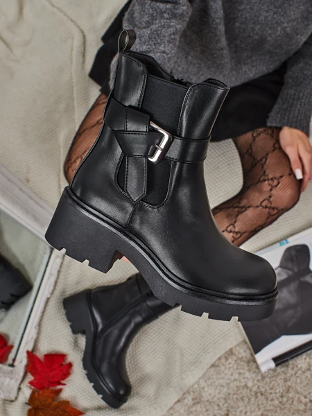 Botine de damă din piele ecologică Velri