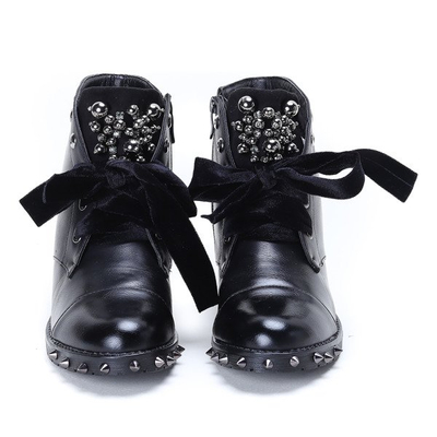 Czarne workery z ćwiekami Darina - Obuwie