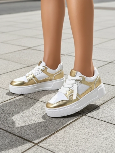 Sneakers Dama 'Aurelia' Auriu-Alb cu Platformă de 4cm - Stil și Confort