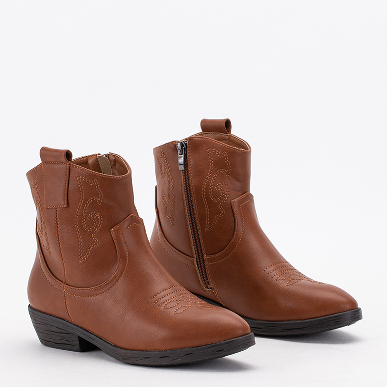 Ghete a'la cizme cowboy cu broderie în culoarea cămilă Isitala - Încălțăminte