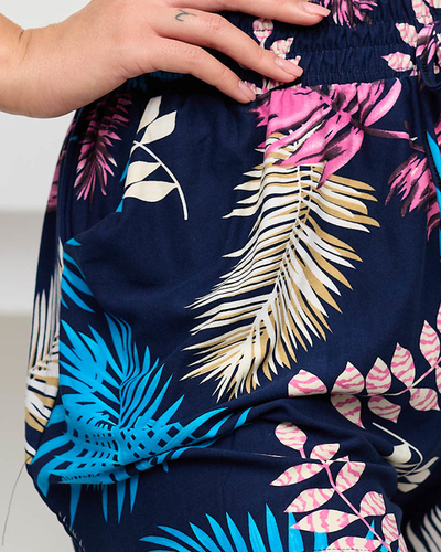 Pantaloni scurți de damă cu model albastru și bleumarin - Îmbrăcăminte