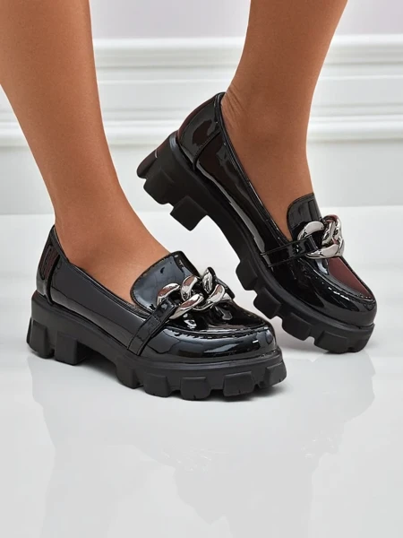 Loafers Hera Nero fu uma meki fu lakleri èkoloku nanga dyensi, pringi