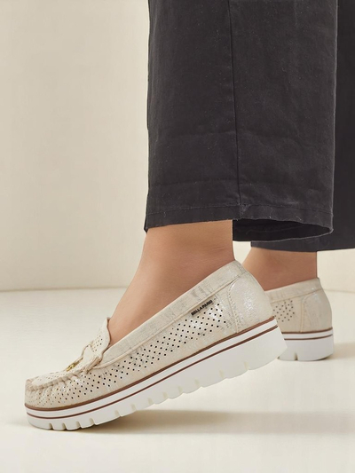 Mocasinile perforate pentru femei Royalfashion Elissas