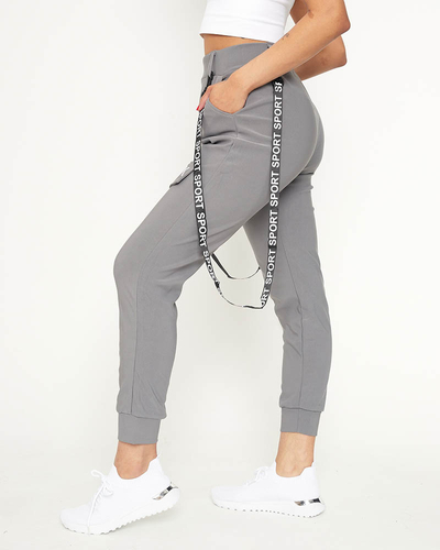 Pantaloni cargo de damă gri cu bretele - Îmbrăcăminte