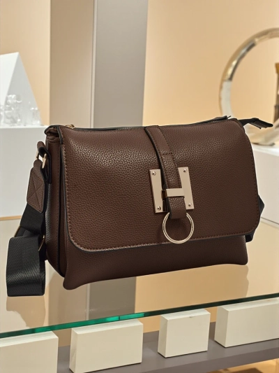 Geantă Venezia Elegante din Piele Ecologică de Culoare Maro Închis