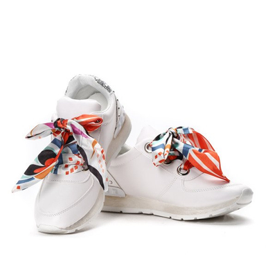 Białe tenisówki wiązane chustą Edith- Obuwie