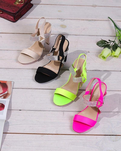 Sandale de damă roz neon pe postul Xiobi. Încălţăminte