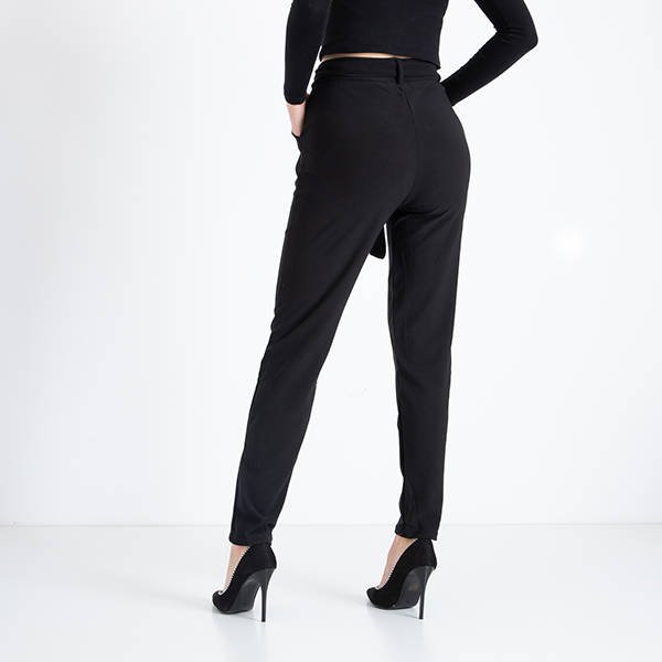 Drumeții negre cu curea pentru femei - Îmbrăcăminte