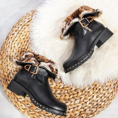 Czarne botki na płaskim obcasie Rahela - Obuwie