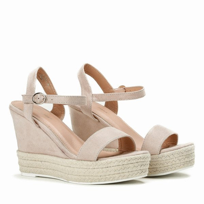 Beżowe sandały na koturnie Jokin - Obuwie