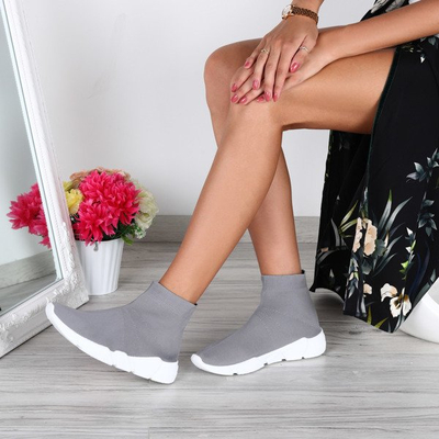 Szare obuwie z tekstylną cholewką- Obuwie