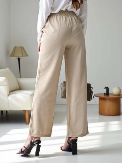 Pantaloni largi pentru femei Royalfashion cu o cataramă decorativă