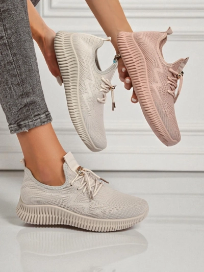 Aurelia Bianca – zapatillas blancas de mujer Royalfashion con suela plana