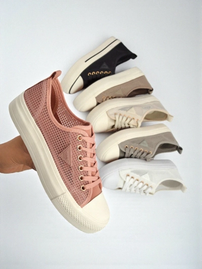 Tenis fanm Afrodyta Rosa - soulye woz rèspirant twal pou ete