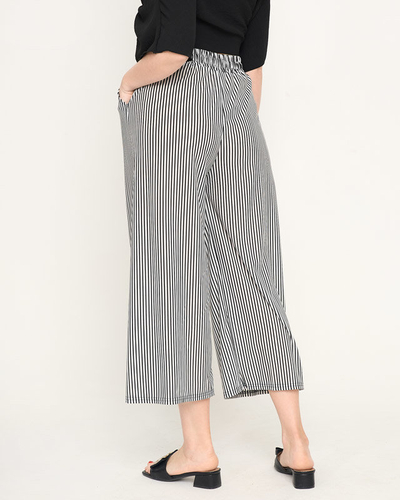 Pantaloni de damă din țesătură cu dungi albe - Îmbrăcăminte