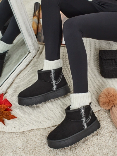 Botine scurte de damă tip snowboots Pravel