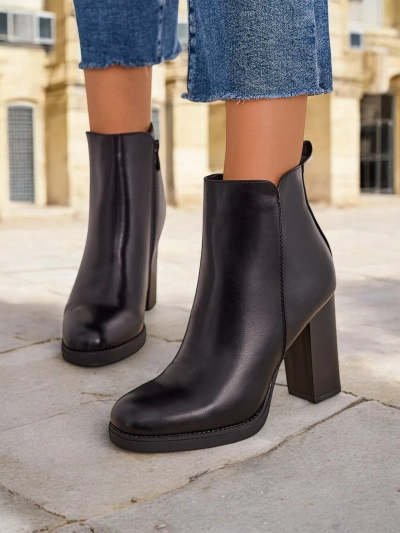 Bocanci de damă Royalfashion pe un toc Erozi