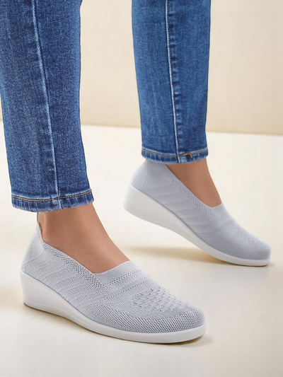 Mocasini Royalfashion pentru femei pe o talpă joasă Epoles