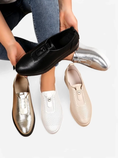 Ghete perforate pentru femei Royalfashion Slip-on Goffies
