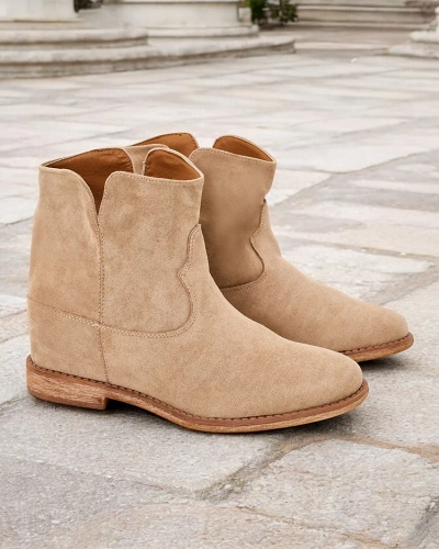 Bocanci Royalfashion în stil cowboy pe o platformă acoperită Blueston