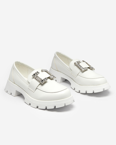 OUTLET Pantofi dama alb mat cu catarama Vusito argintie - Incaltaminte