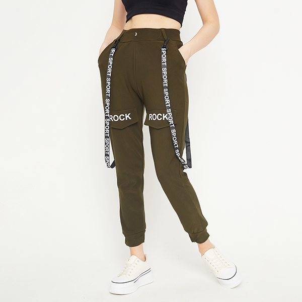 Pantaloni cargo de damă verde închis cu bretele - Îmbrăcăminte