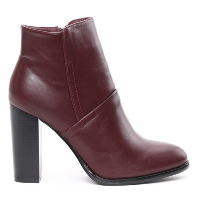 Bordowe botki na słupku Oliviera- Obuwie