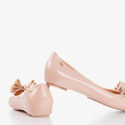 Beżowe meliski zdobione kokardką Tyrika - Obuwie