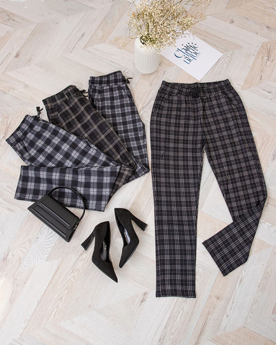 Royalfashion Pantaloni cu carouri gri din țesătură largă pentru femei negre